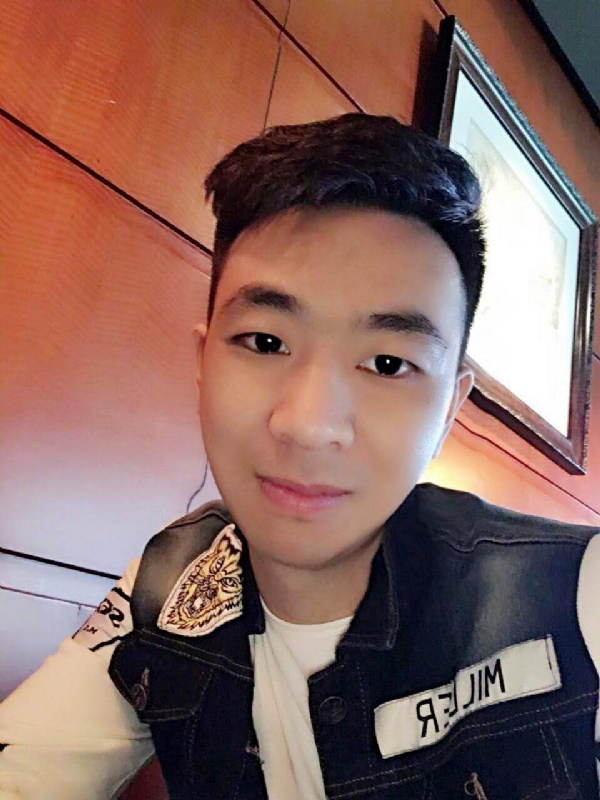 滞后的微笑的第三张照片--乌鲁木齐基督教相亲网